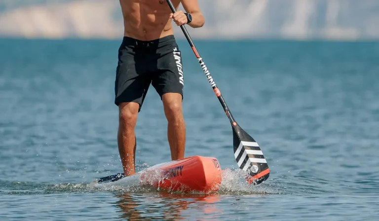 Arthur Arutkin using the Infinity SynergyX paddle made by Black Project SUP